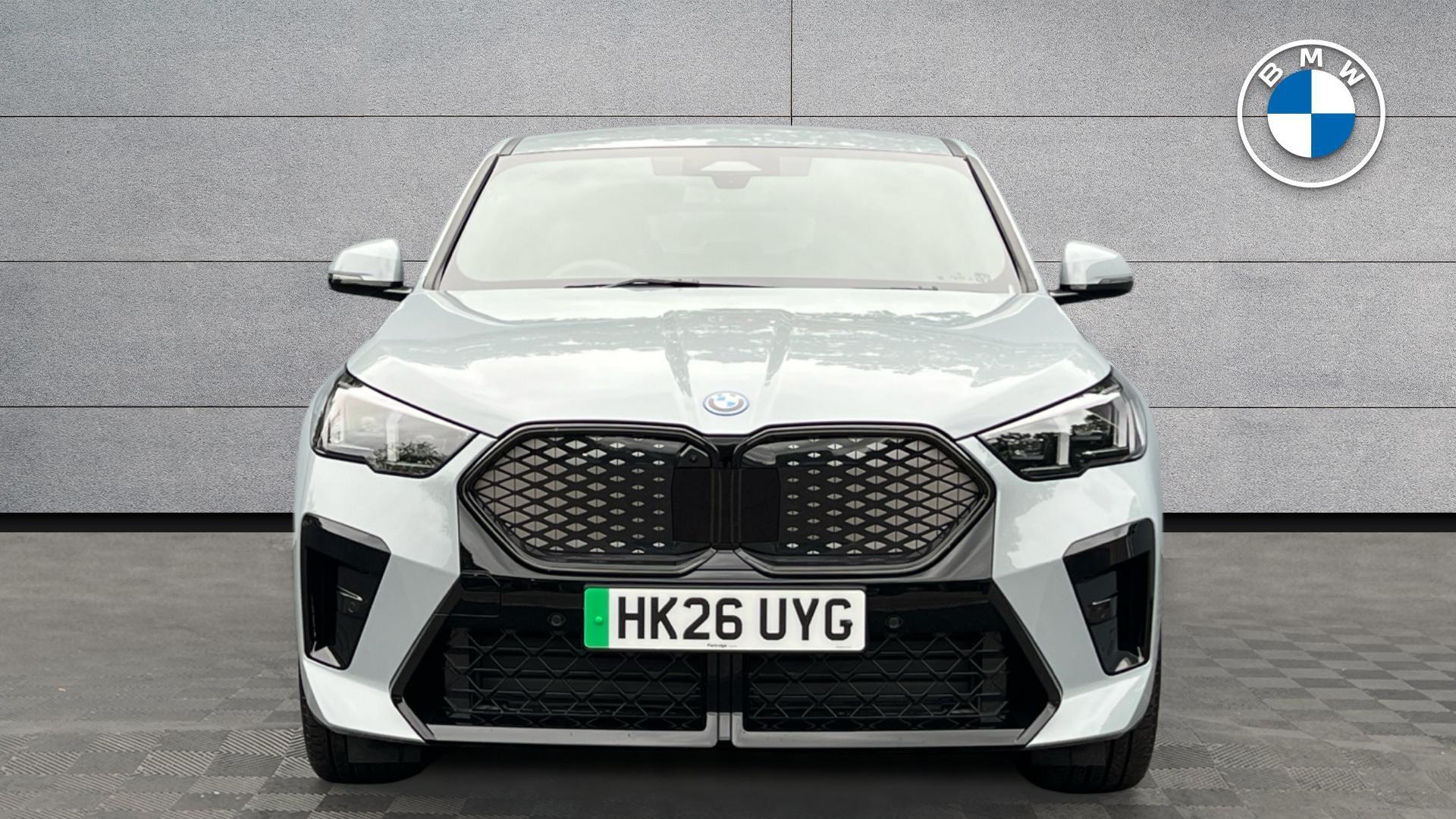 BMW Ix2 view 16