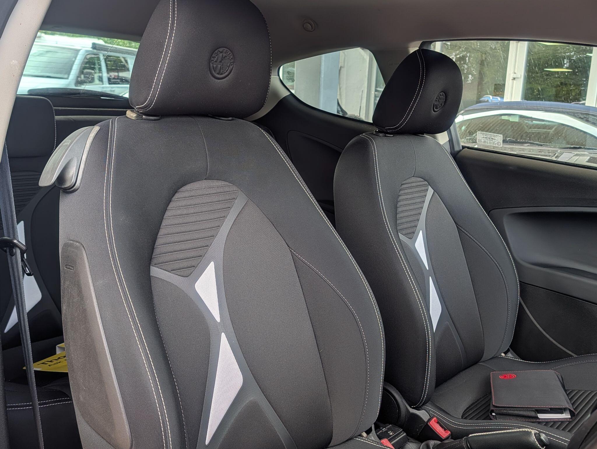 Alfa Romeo Mito view 16