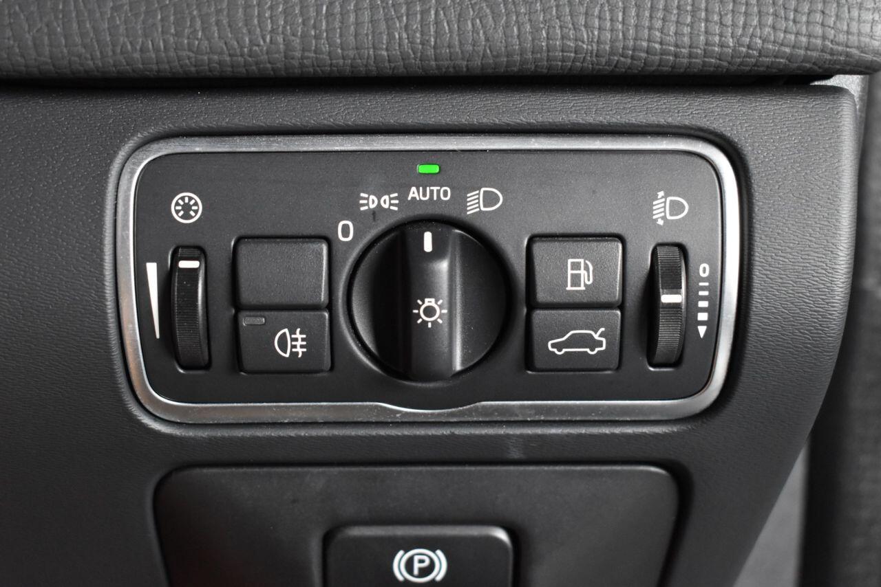 Volvo XC60 view 23
