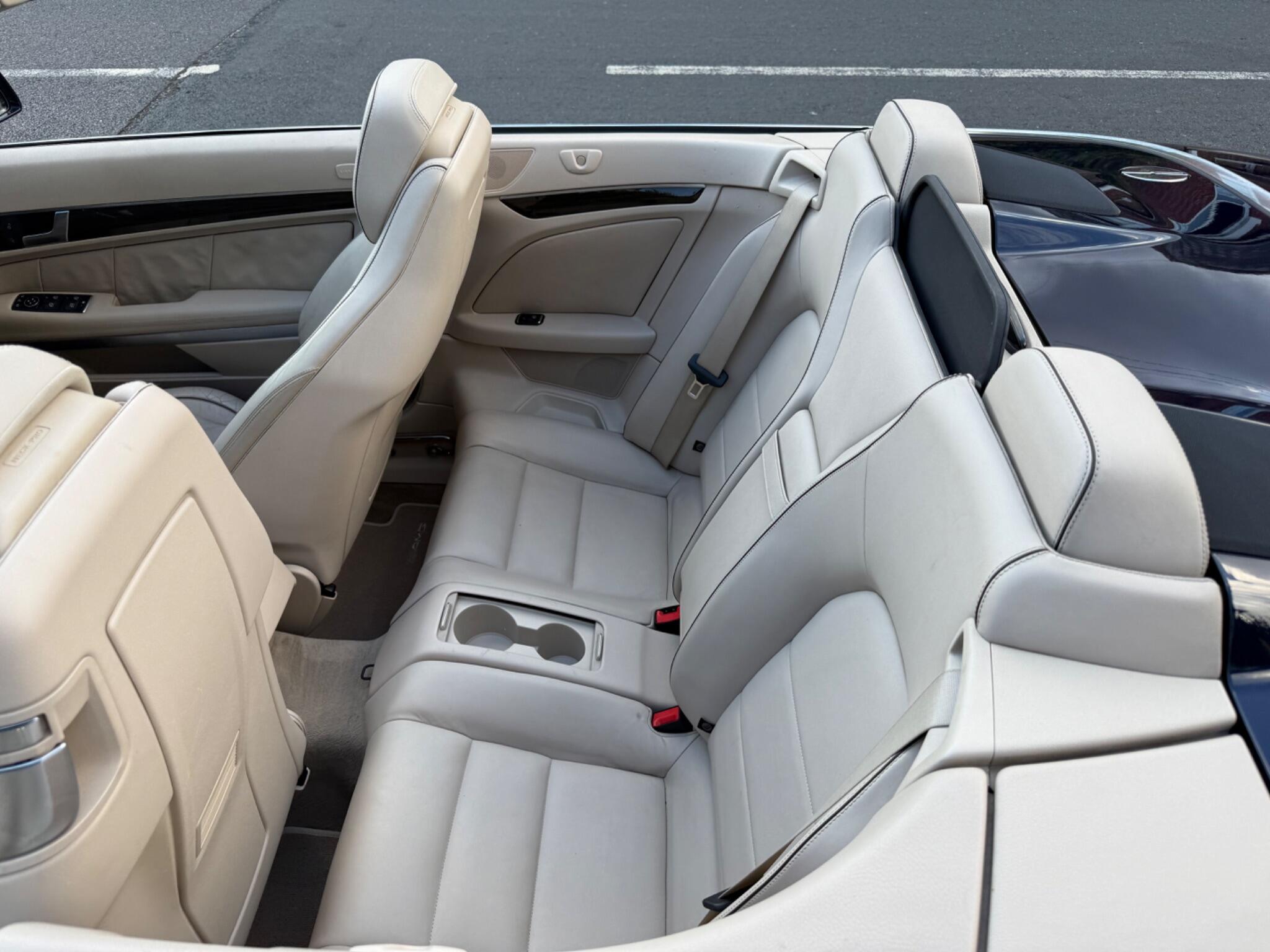 Mercedes-Benz E Class view 29