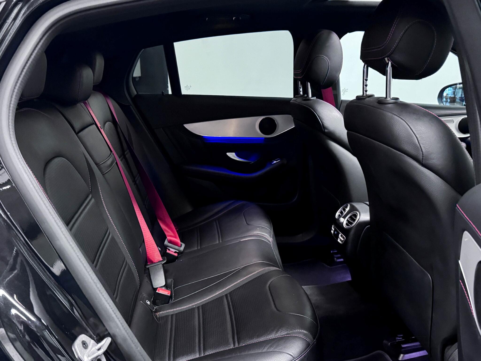 Mercedes-Benz GLC view 14