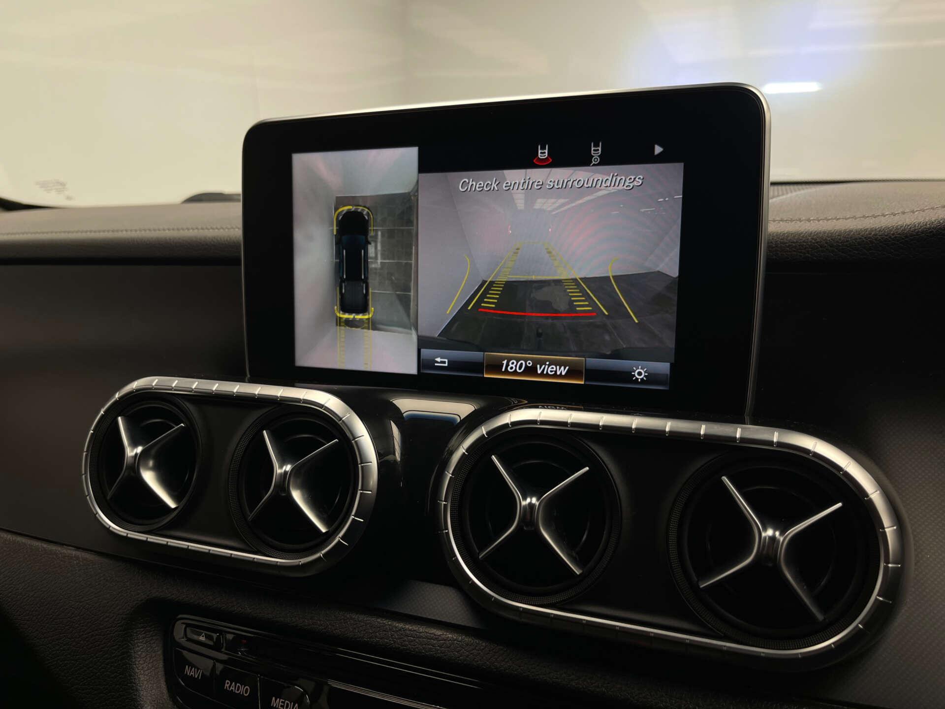 Mercedes-Benz X Class view 27