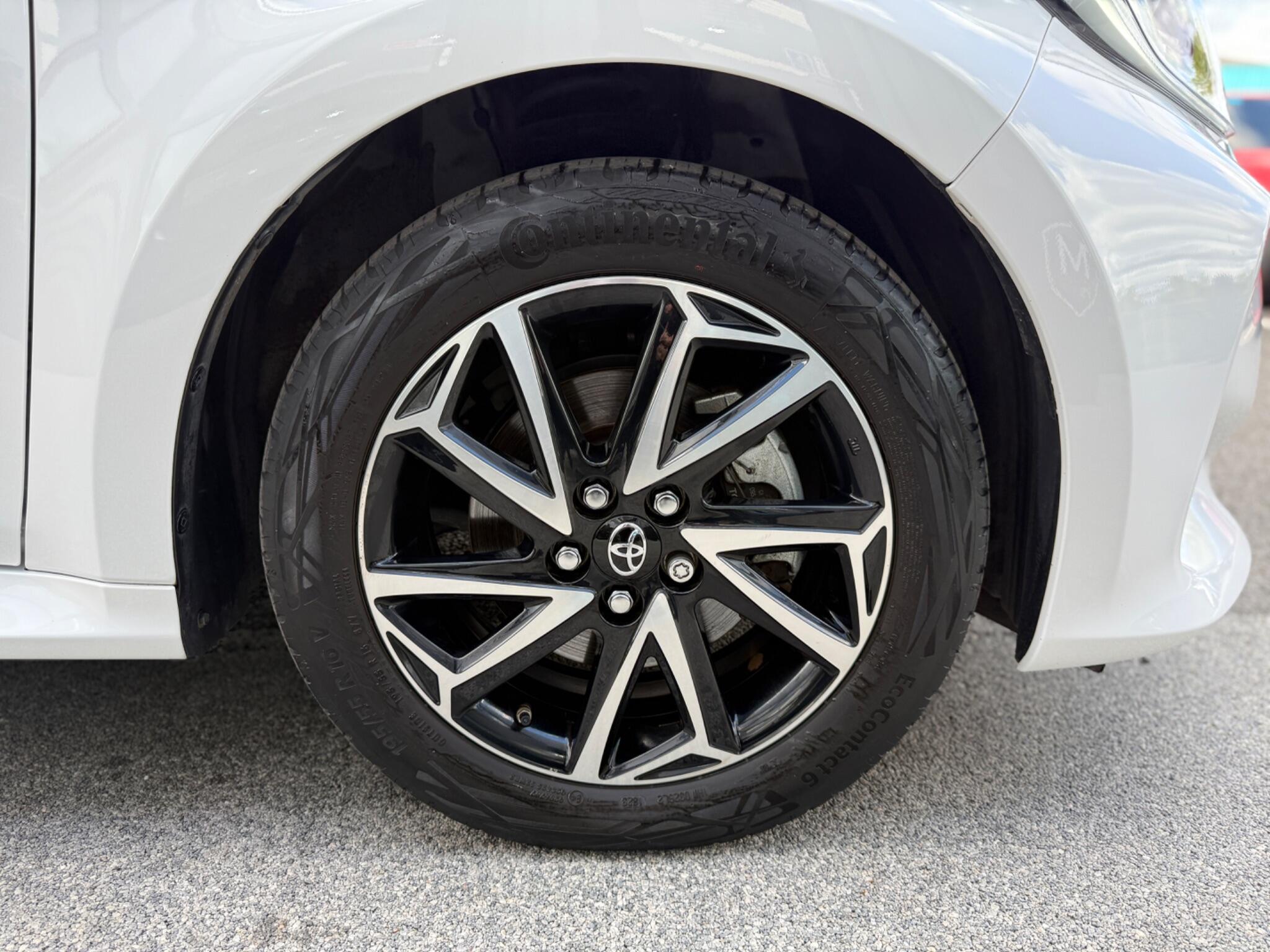 Toyota Yaris view 21