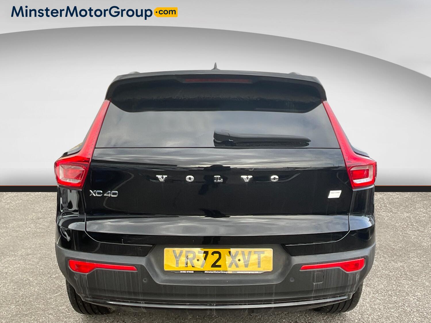 Volvo XC40 view 3