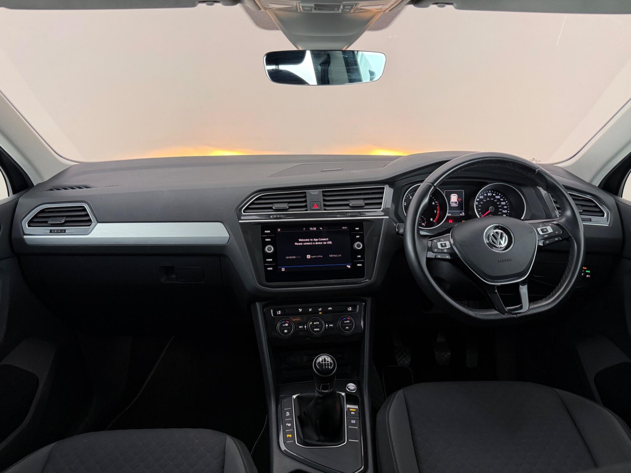 Volkswagen Tiguan view 39