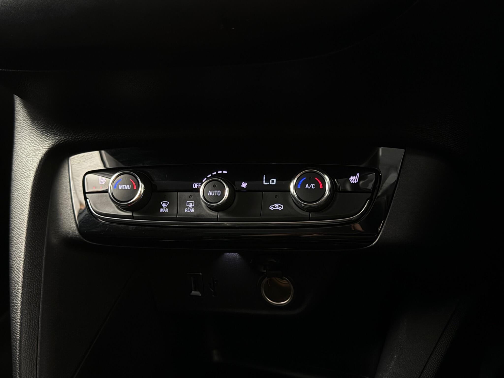 Vauxhall Corsa view 29