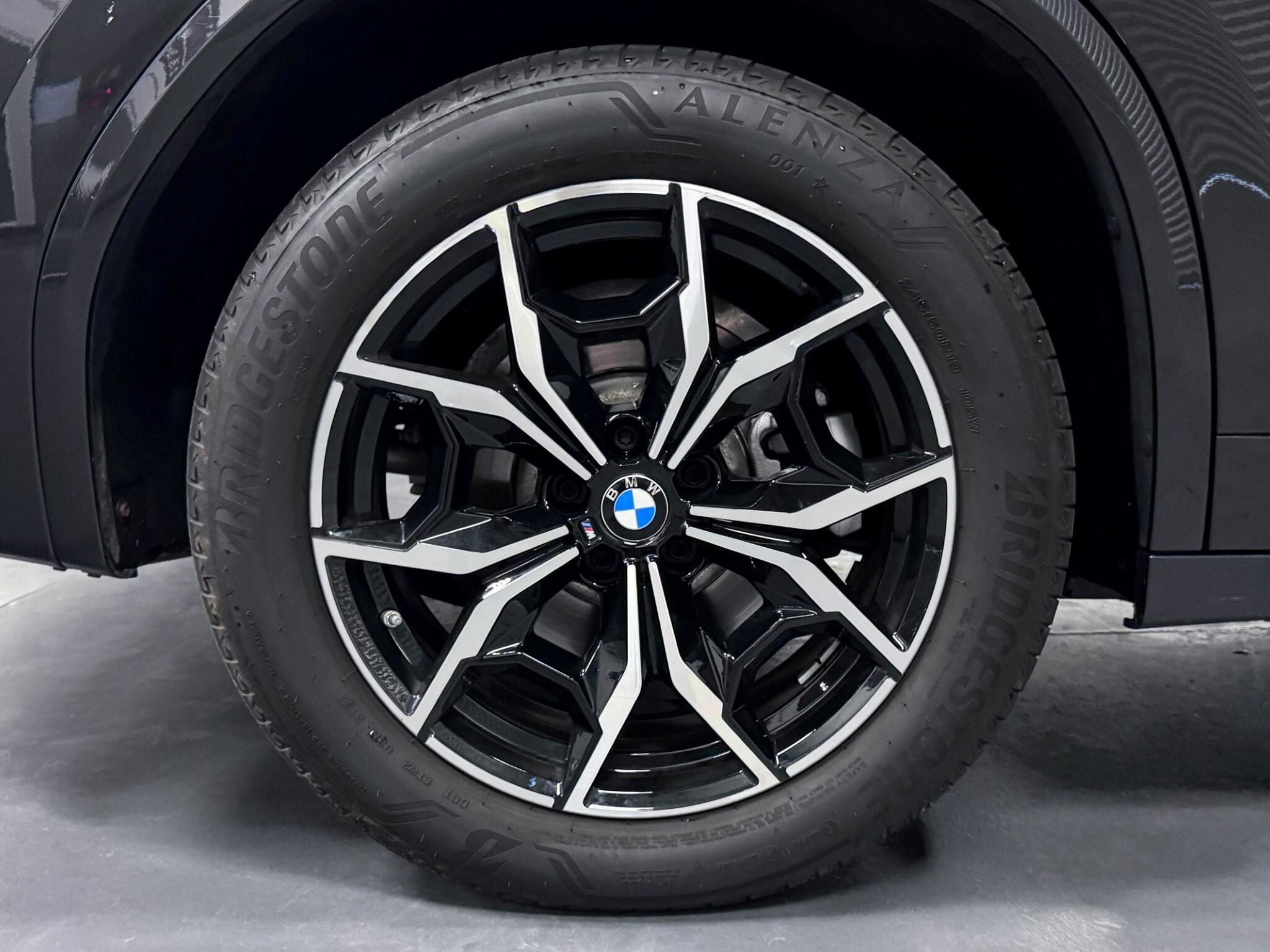 BMW X3 view 56
