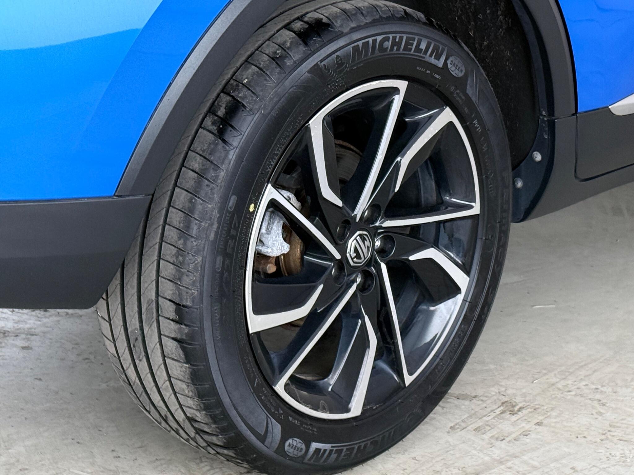 MG ZS view 9