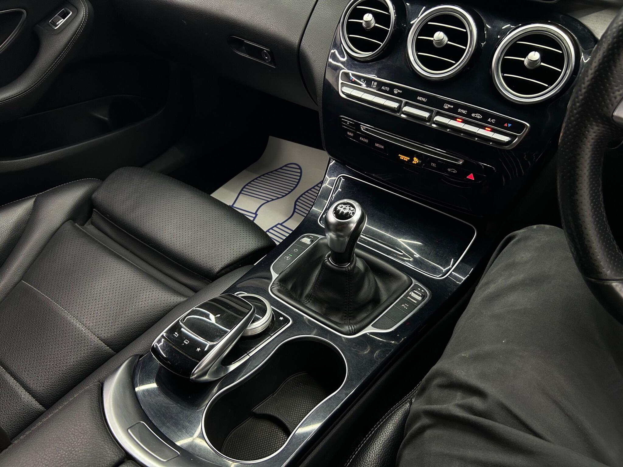Mercedes-Benz C Class view 9