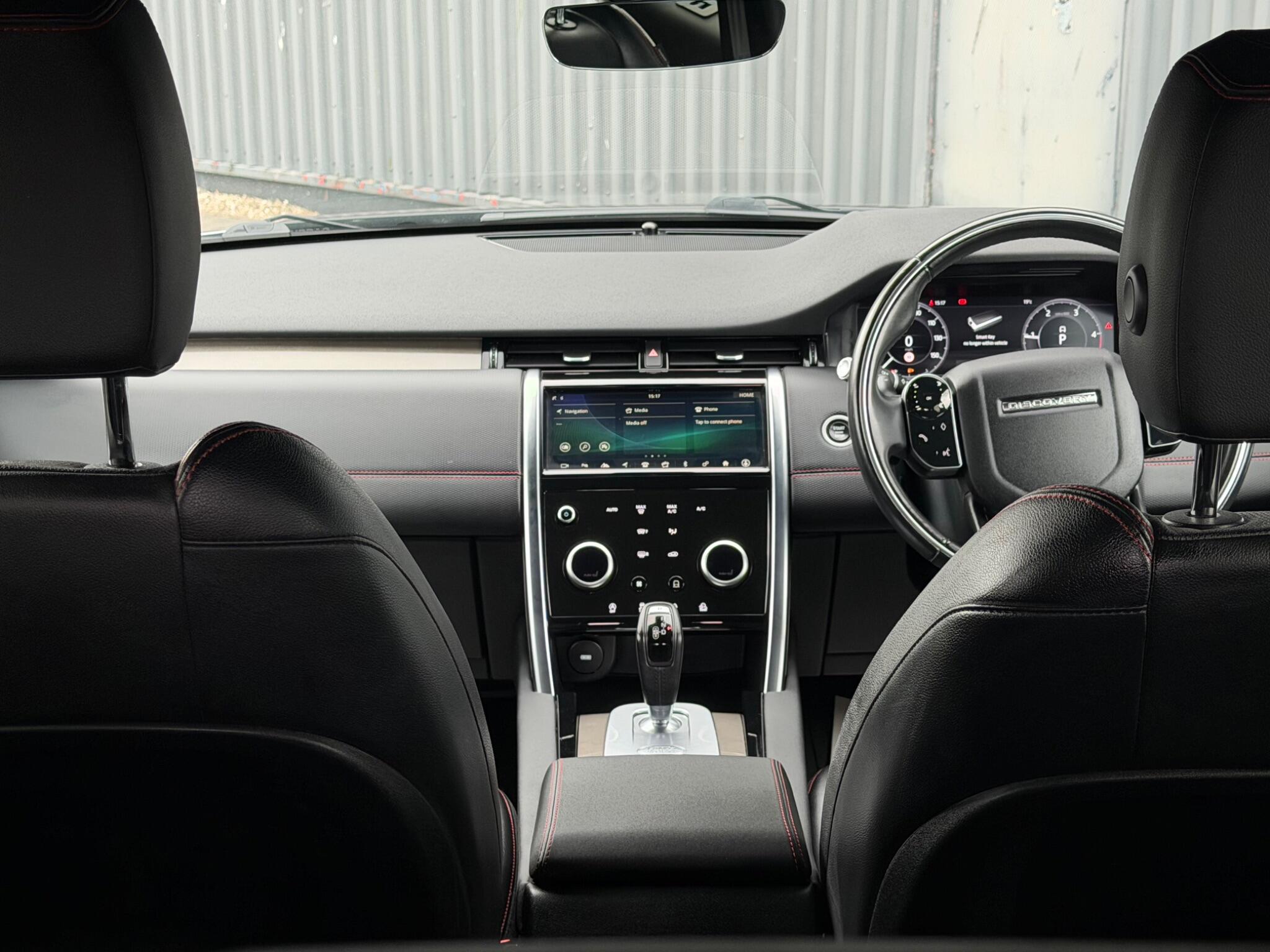 Land Rover Discovery Sport view 16