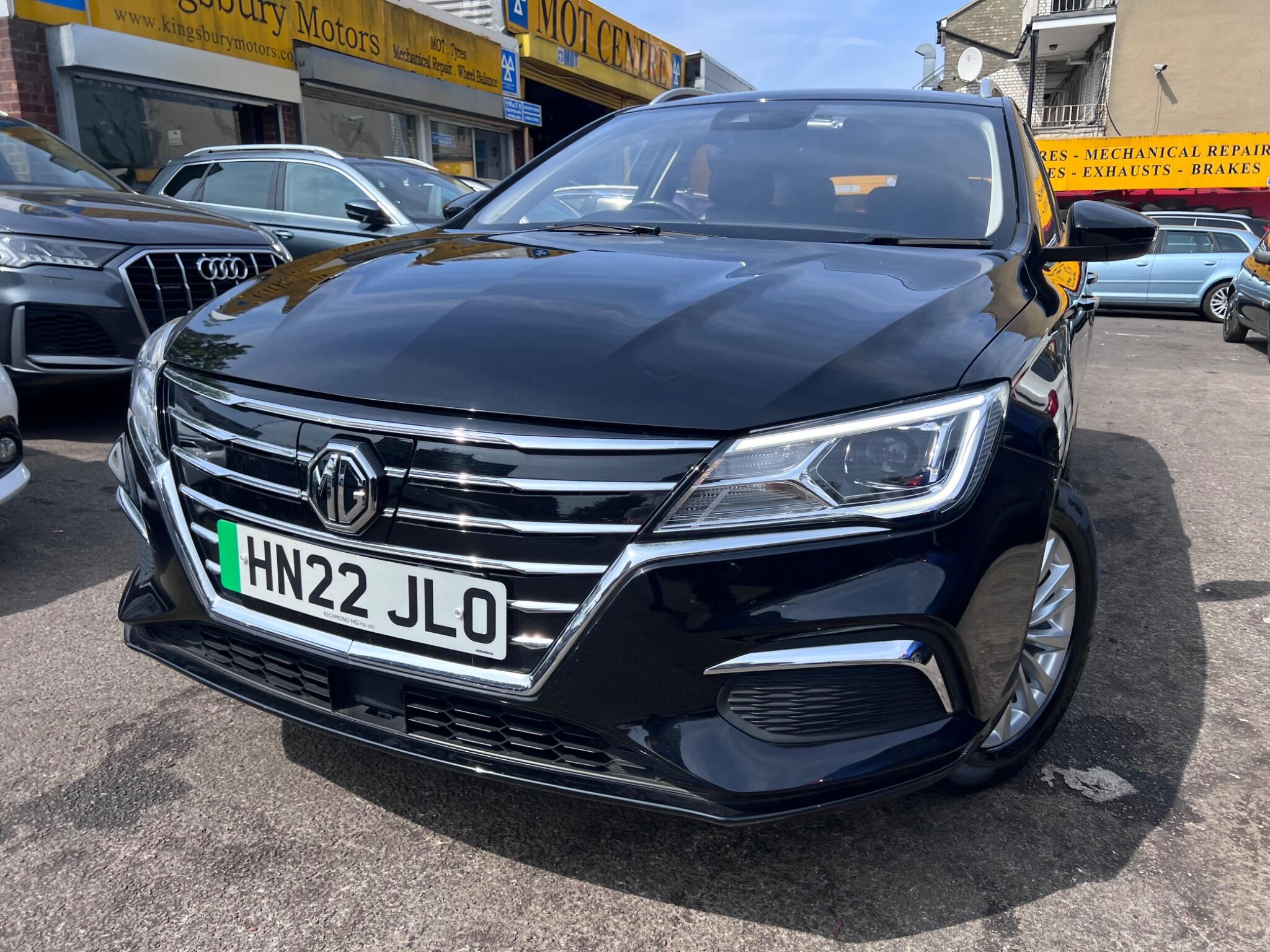 MG MG5 view 9