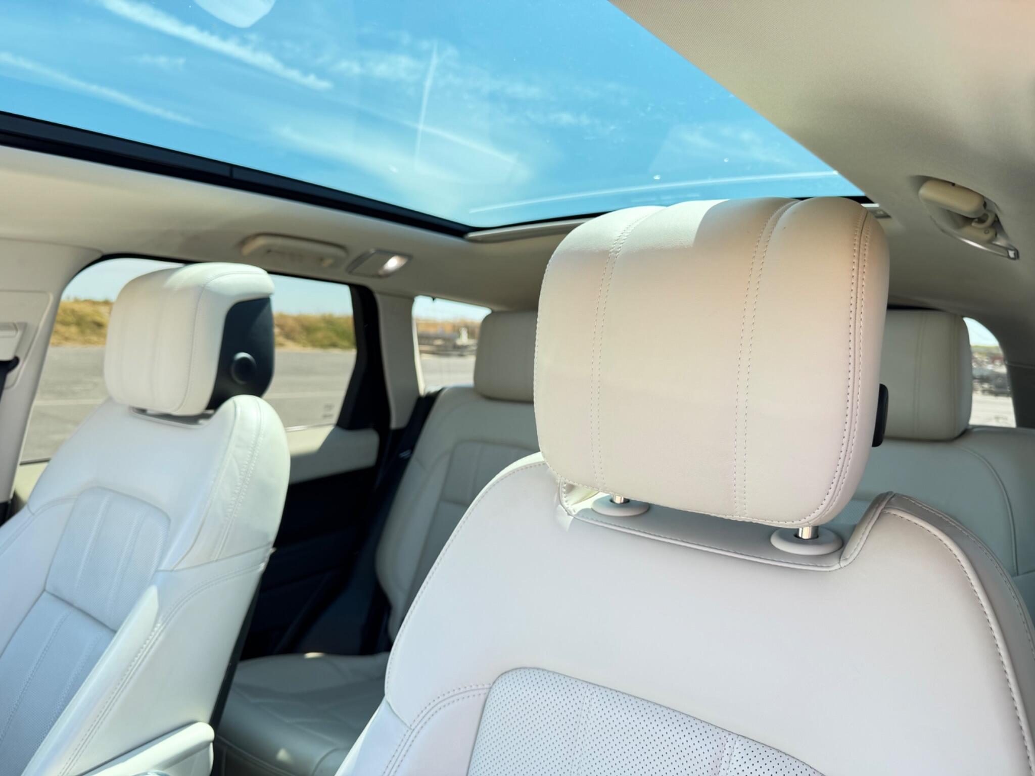 Land Rover Range Rover Sport view 9