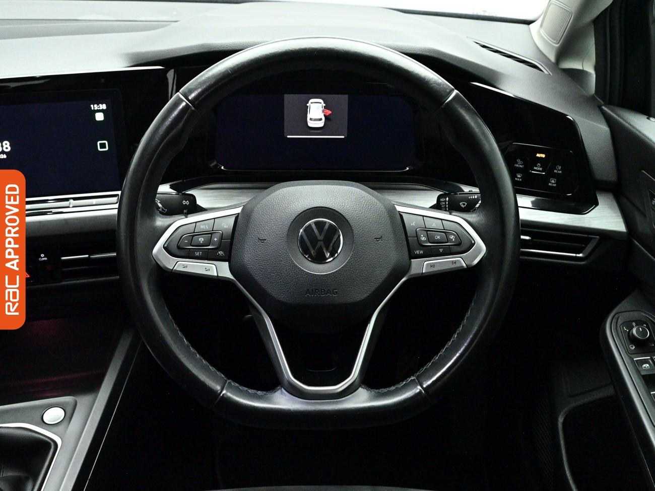 Volkswagen Golf view 9