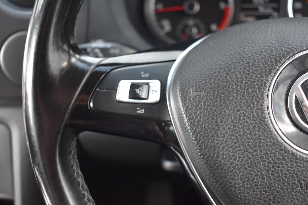 Volkswagen Amarok view 39