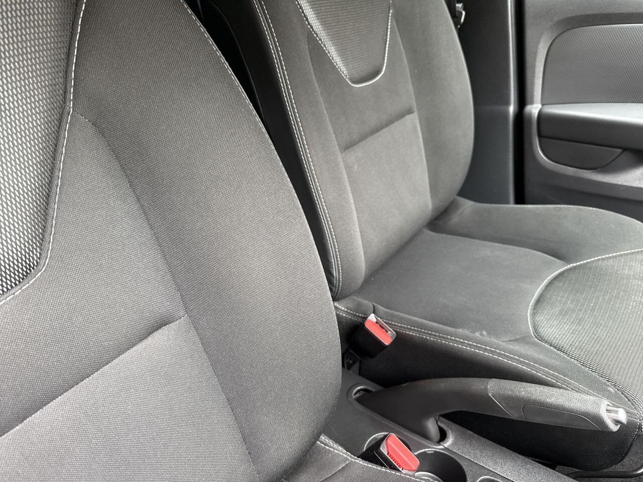 Renault Clio view 21