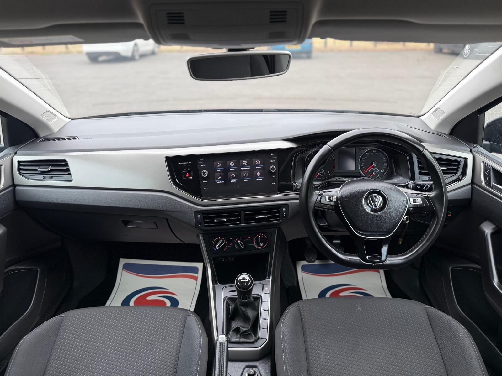 Volkswagen Polo view 28