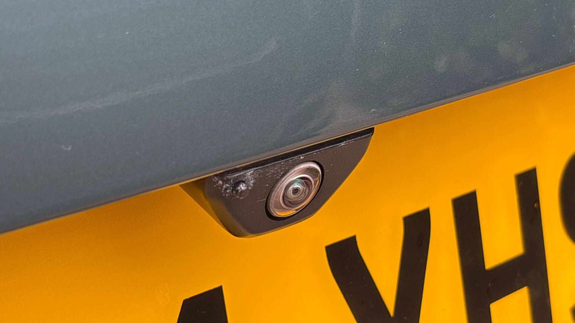 Land Rover Range Rover Sport view 21