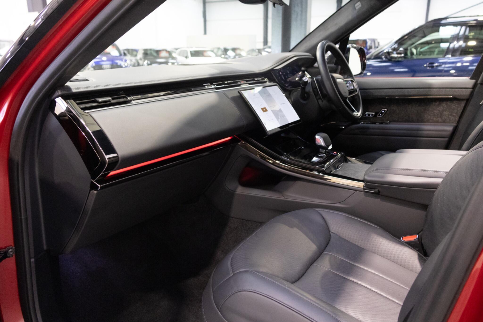 Land Rover Range Rover Sport view 14