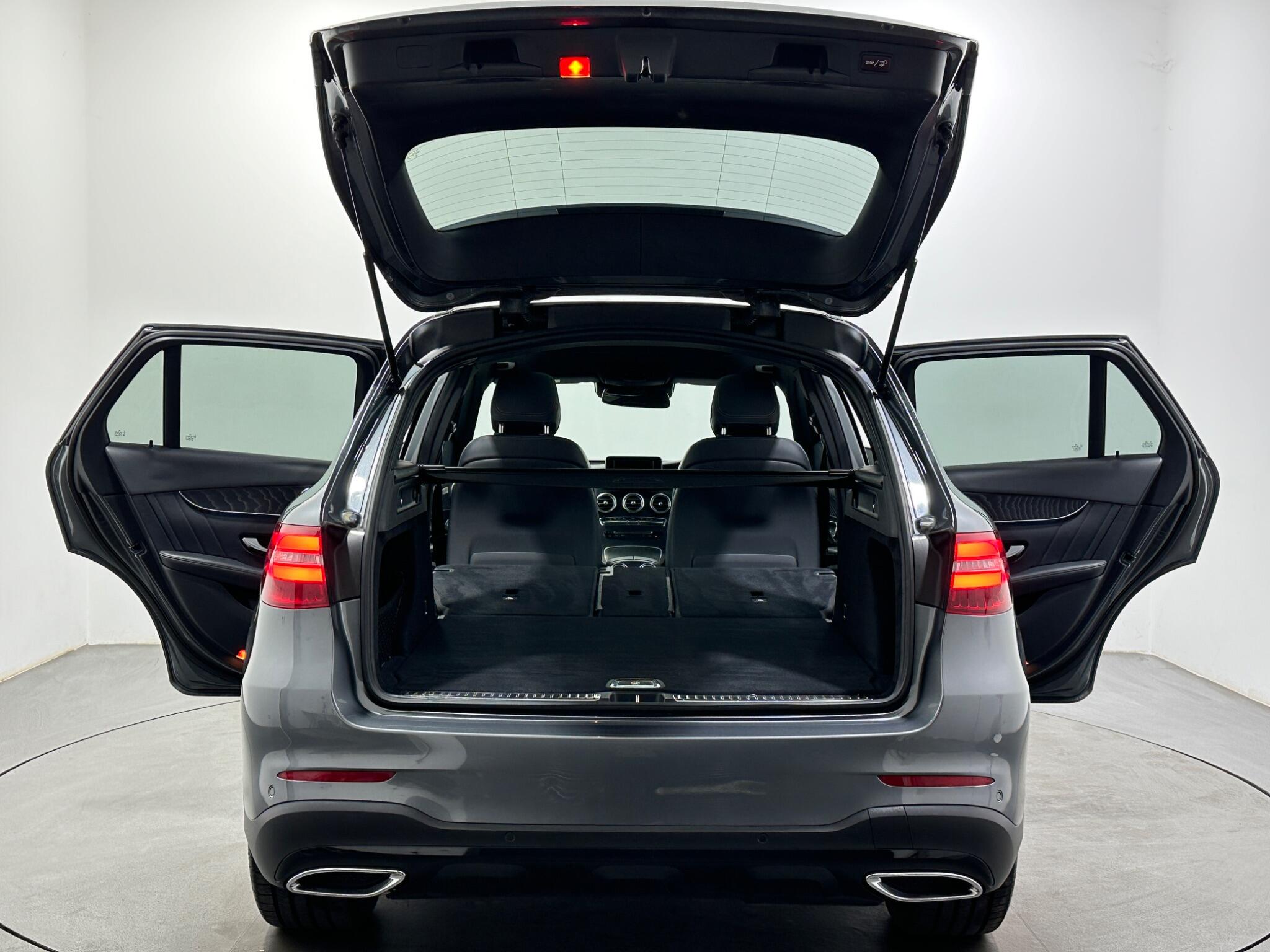 Mercedes-Benz GLC view 45