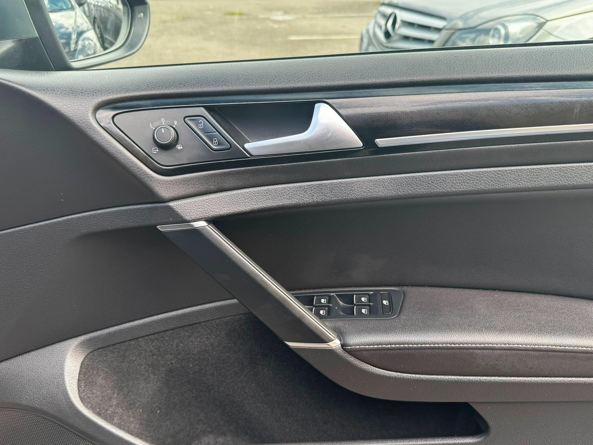 Volkswagen Golf view 59