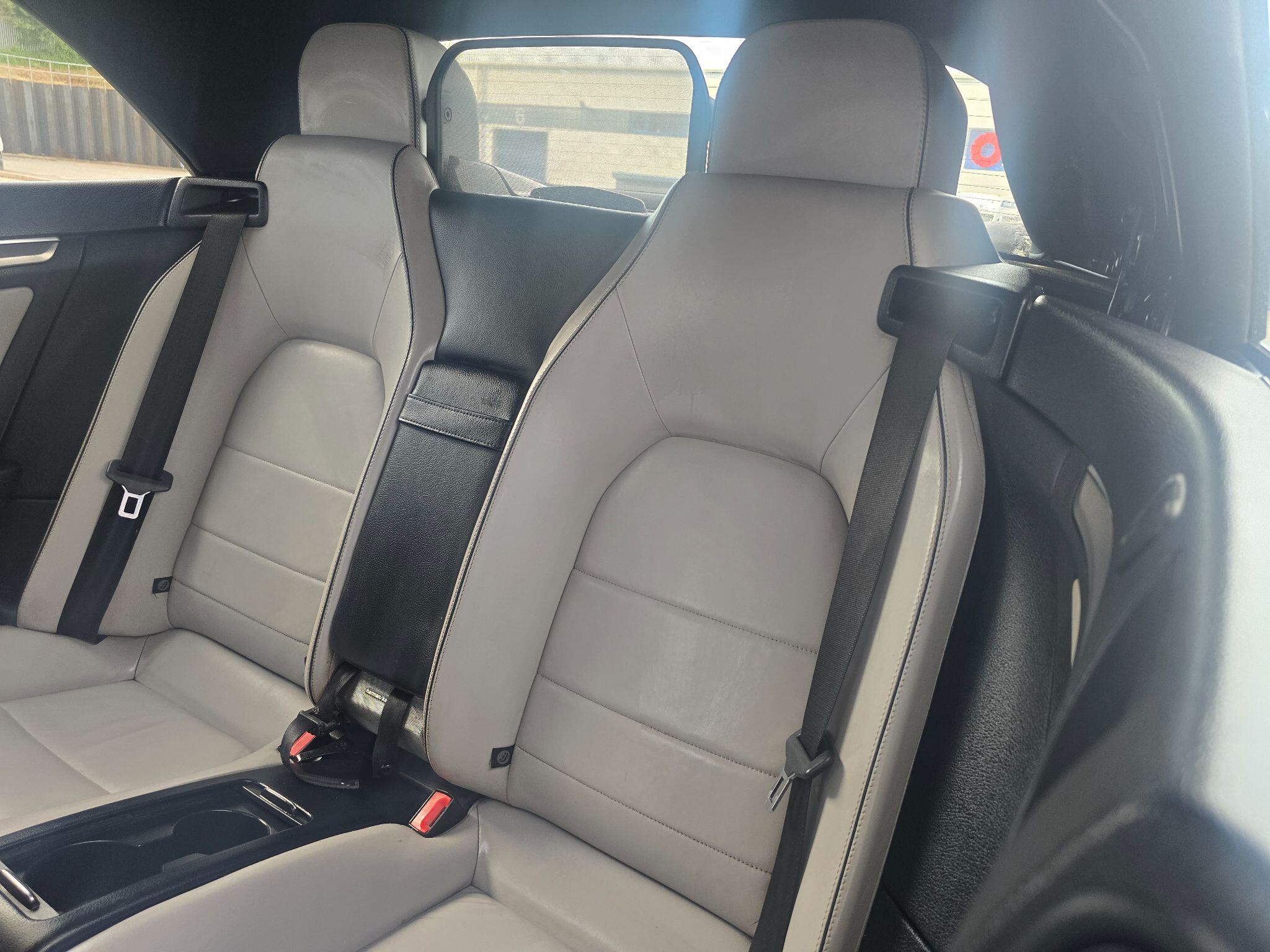 Mercedes-Benz E-Class view 17