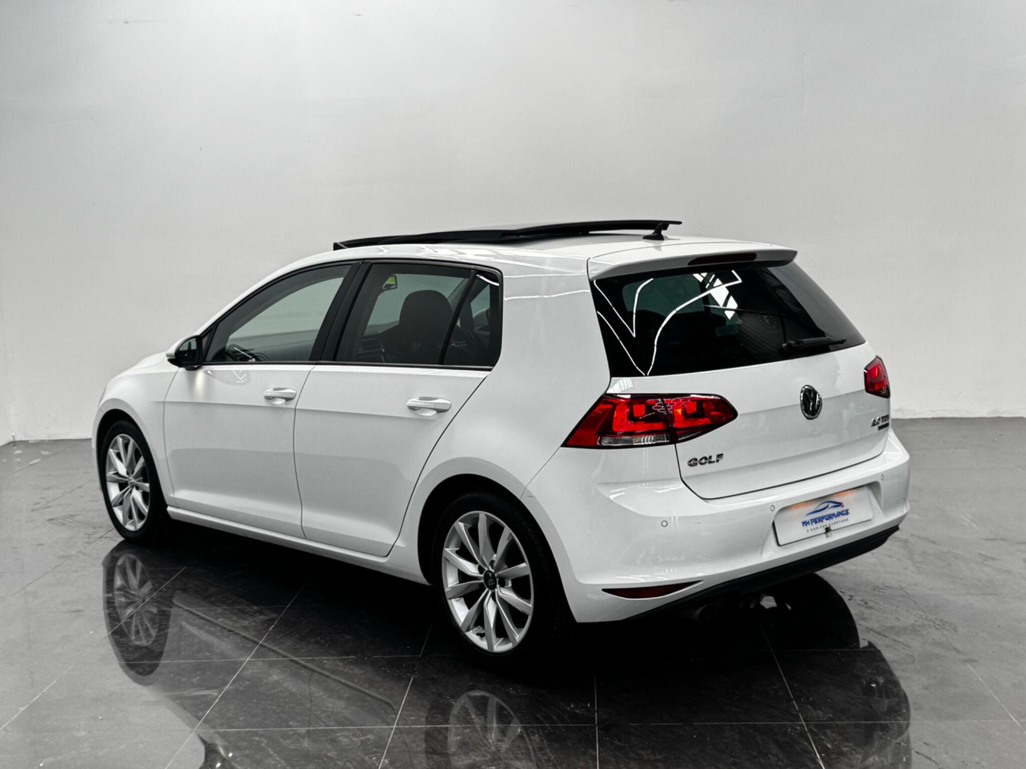 Volkswagen Golf view 56