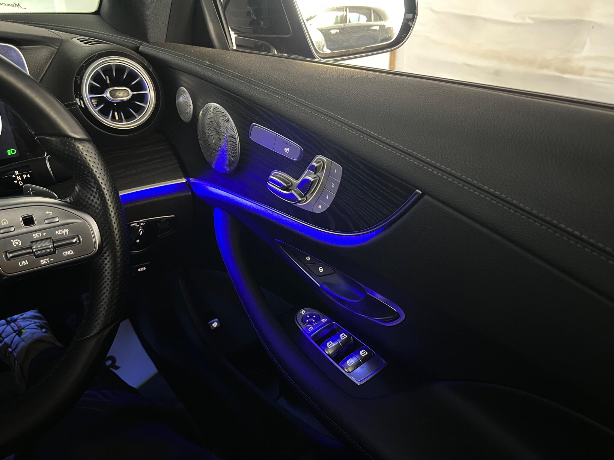 Mercedes-Benz E-Class view 26