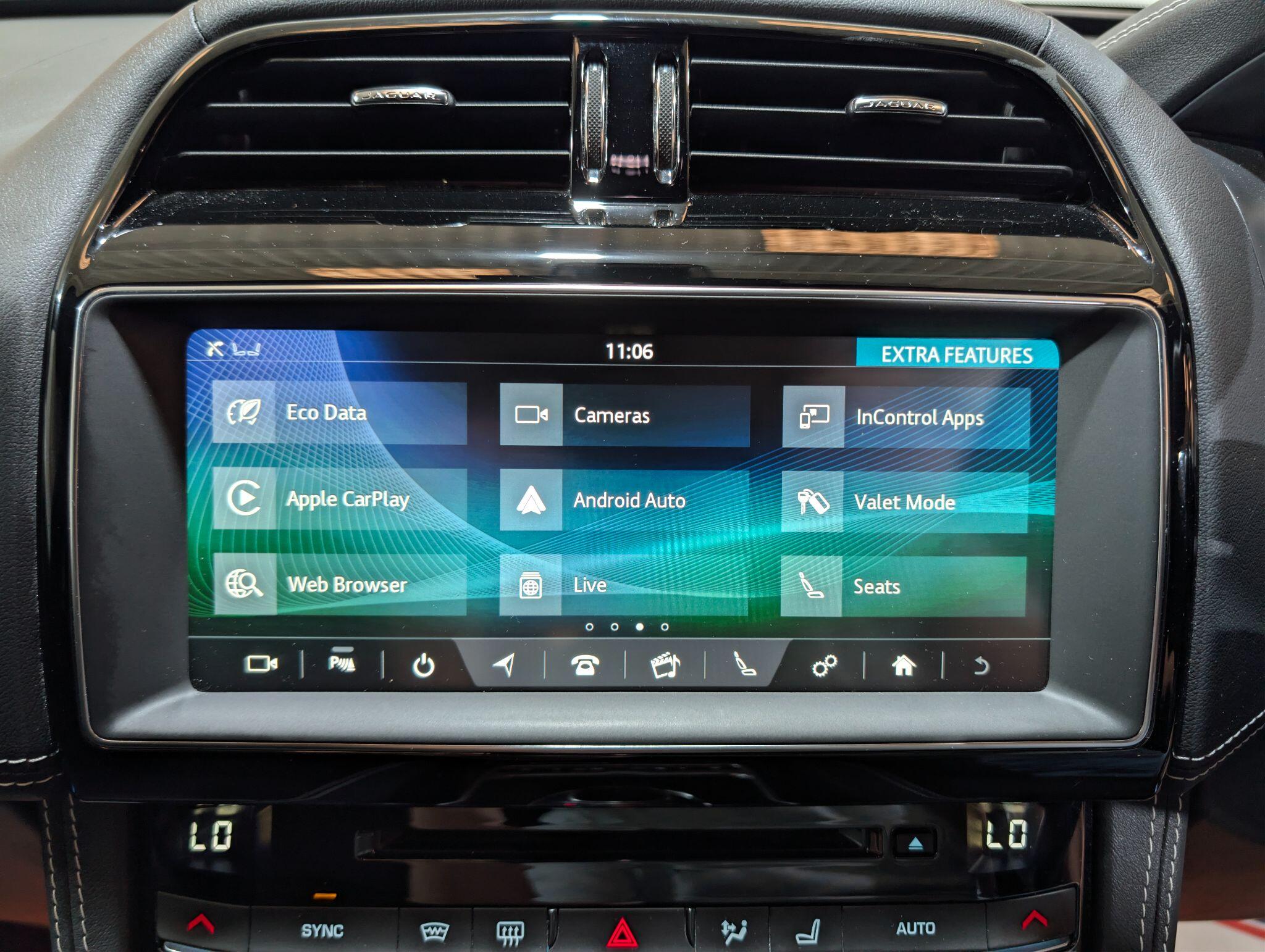 Jaguar F-Pace view 52
