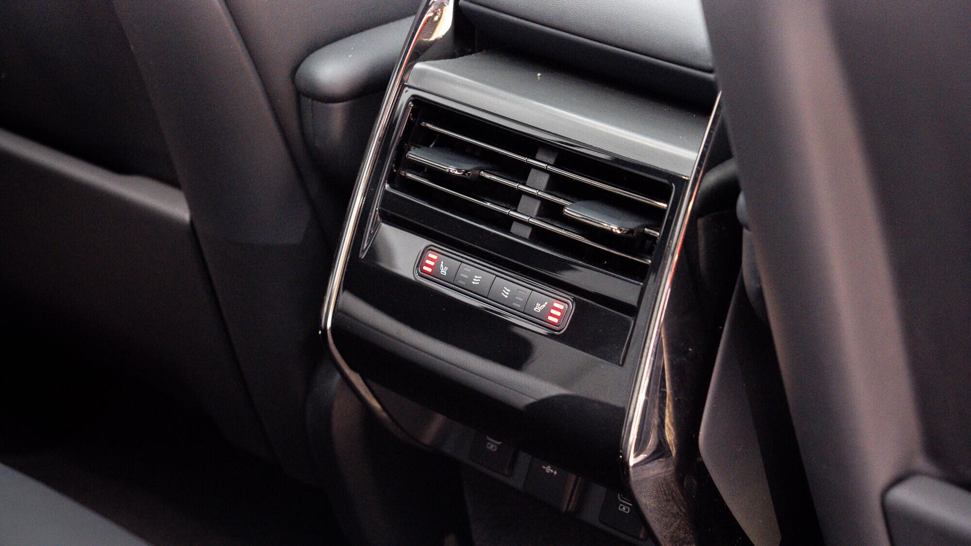 Land Rover Range Rover Sport view 22