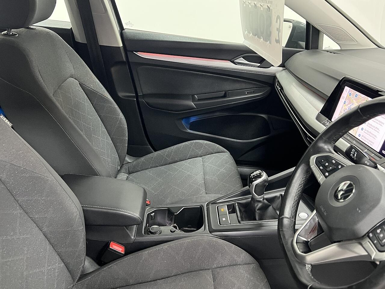 Volkswagen Golf view 8