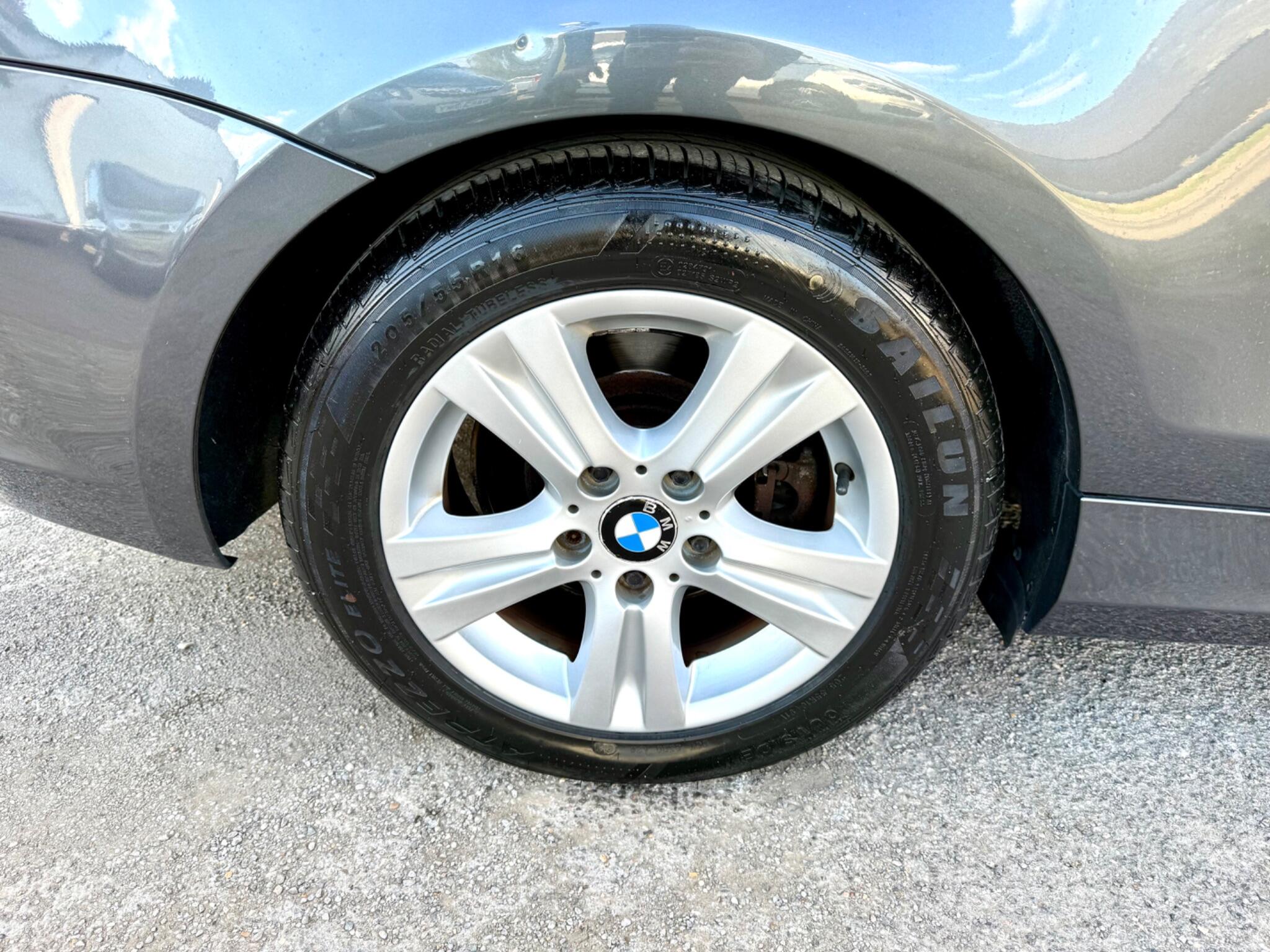 2012 BMW 1 Series image 59