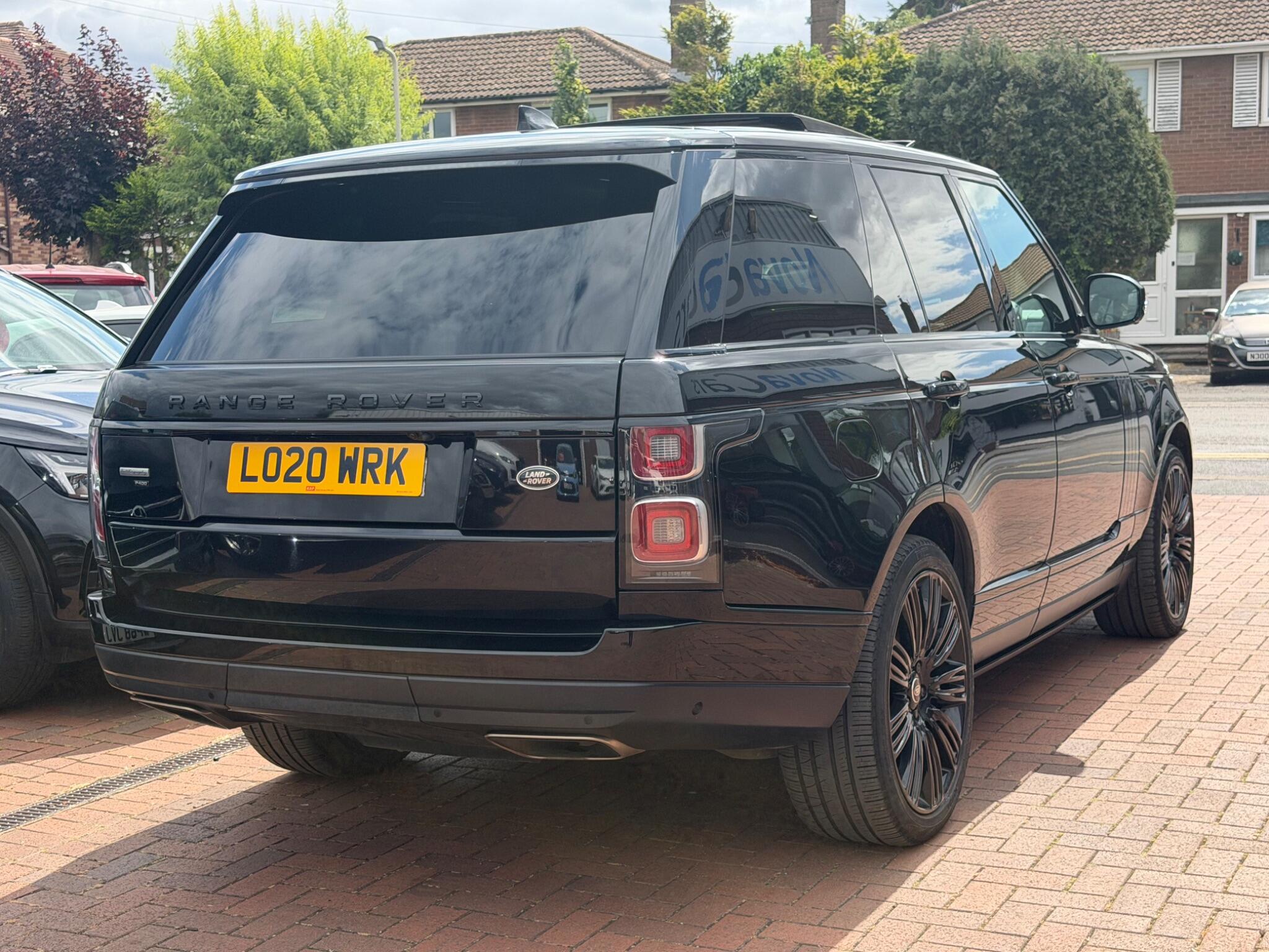 Land Rover Range Rover view 16