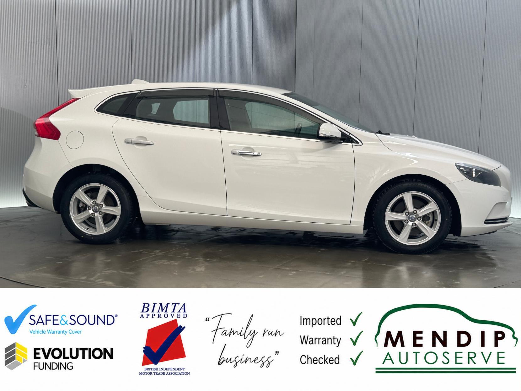 Volvo V40 view 28
