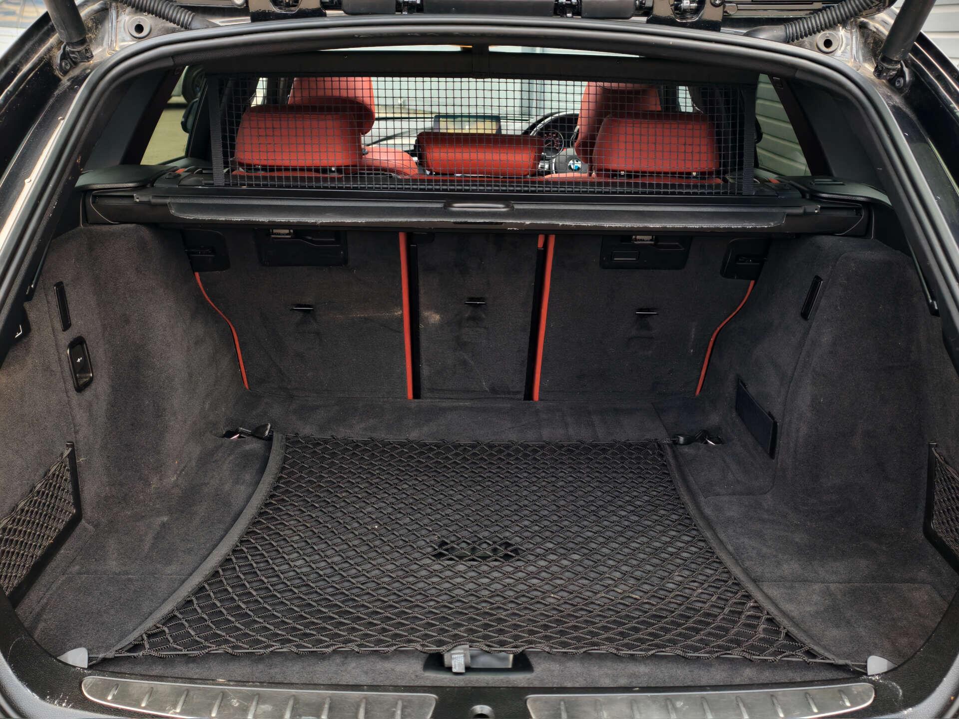 BMW 3 Series view 21