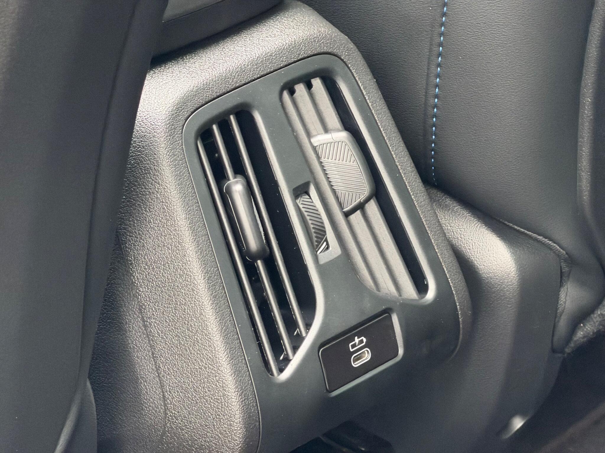 BMW X1 view 38