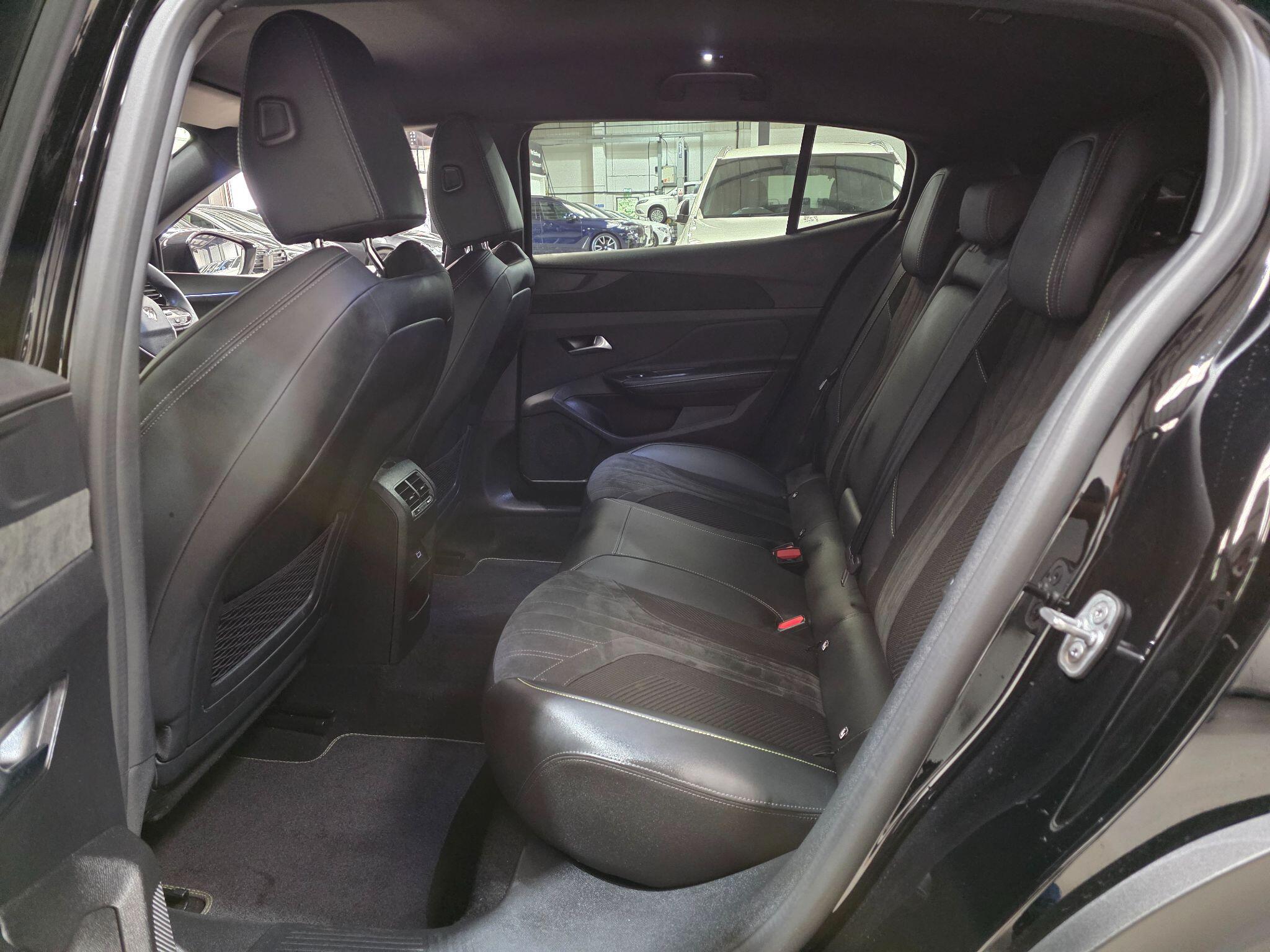 Peugeot 408 view 22