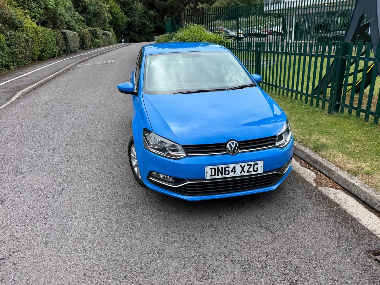Volkswagen Polo view 4