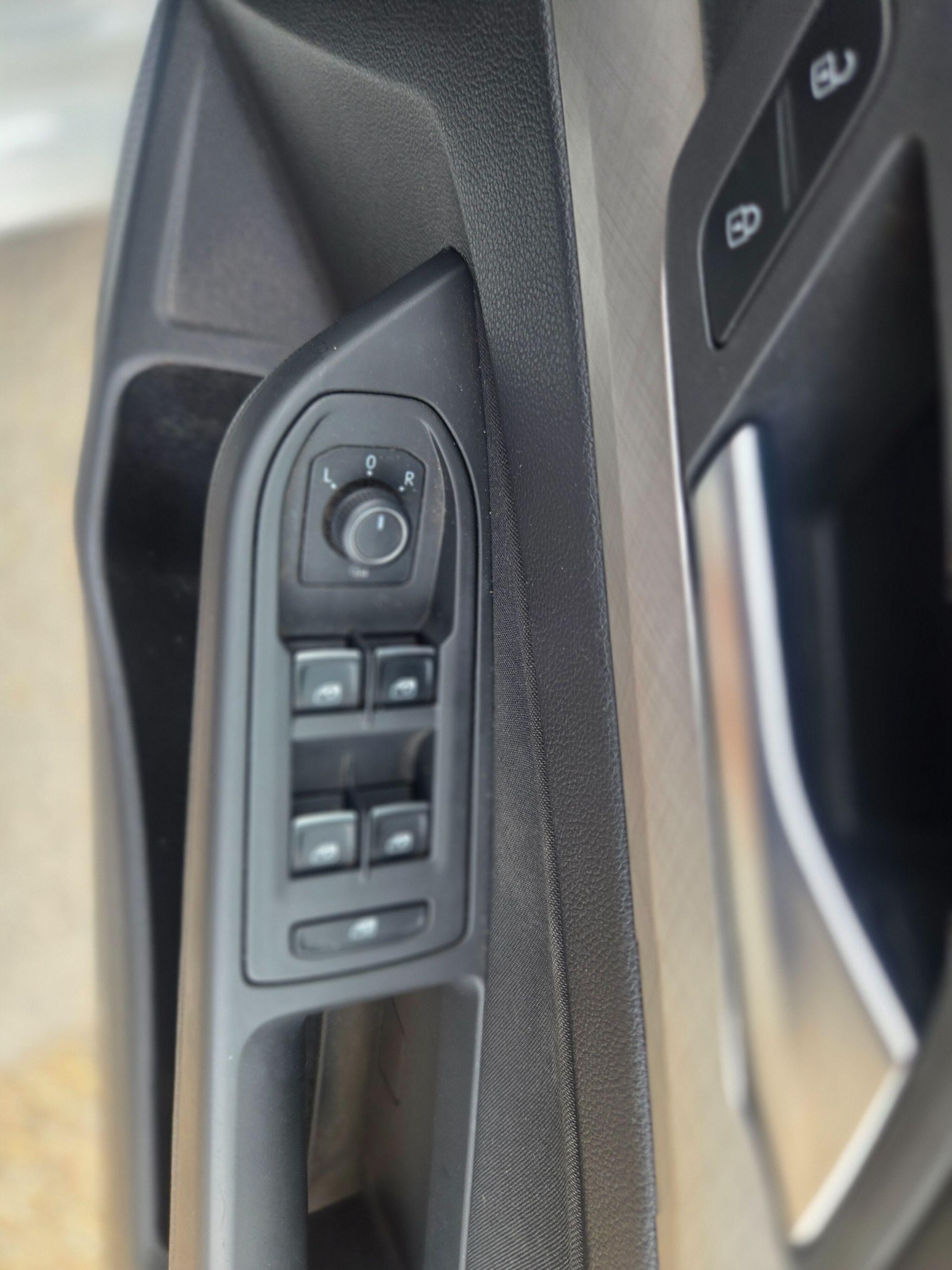 Volkswagen Golf view 15