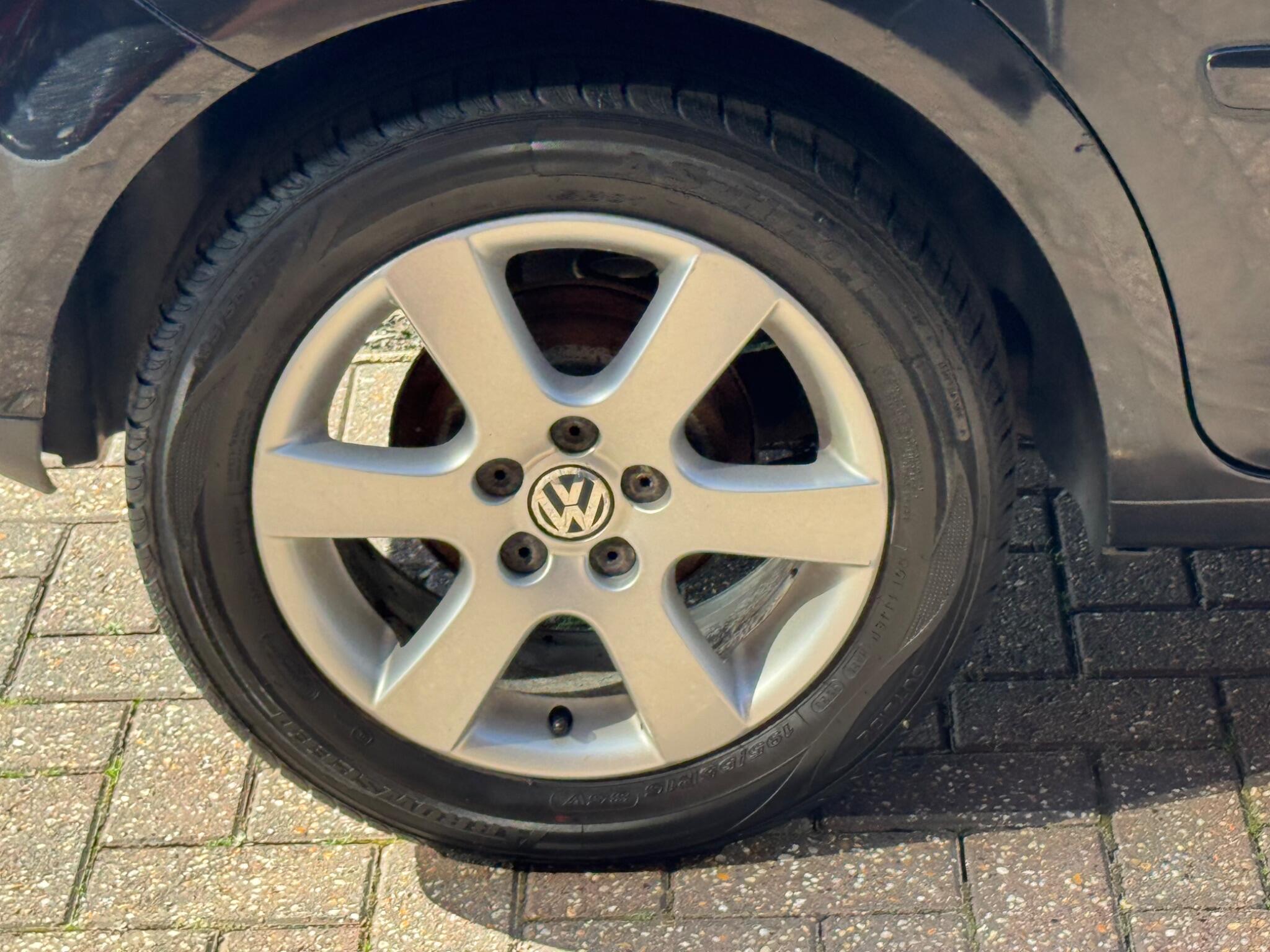 Volkswagen Polo view 18