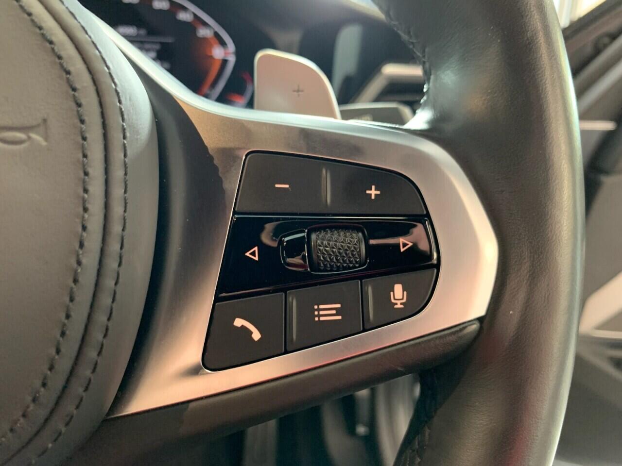 BMW 3 Series view 34