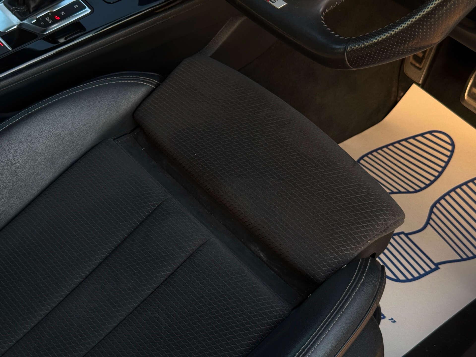 Audi A4 Avant view 25