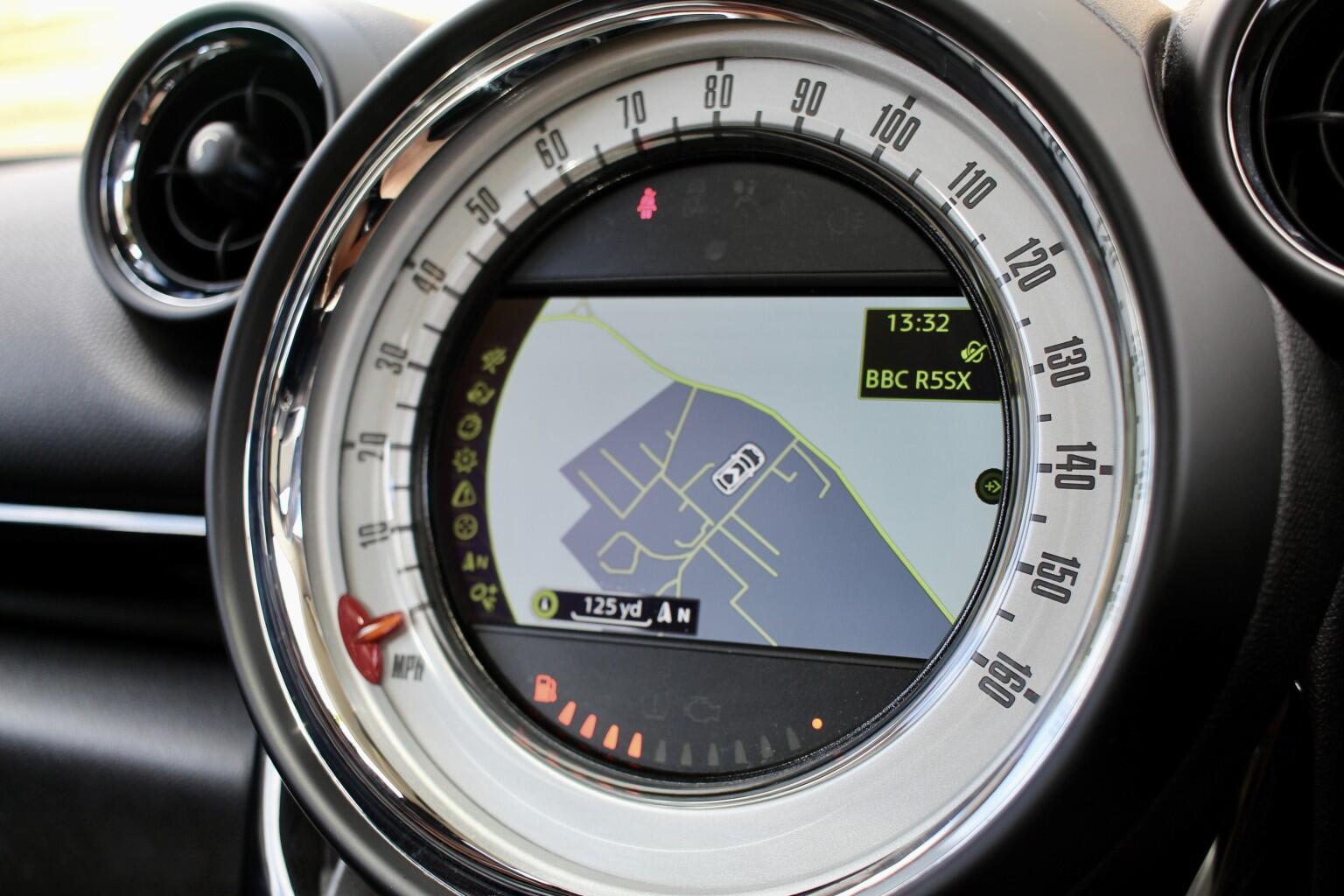 Mini Countryman view 18