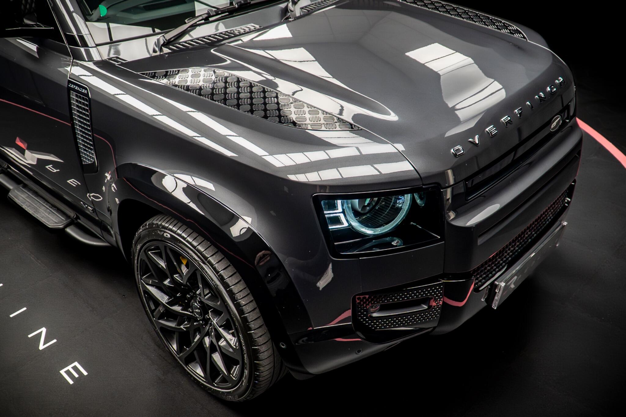 Land Rover Defender view 11