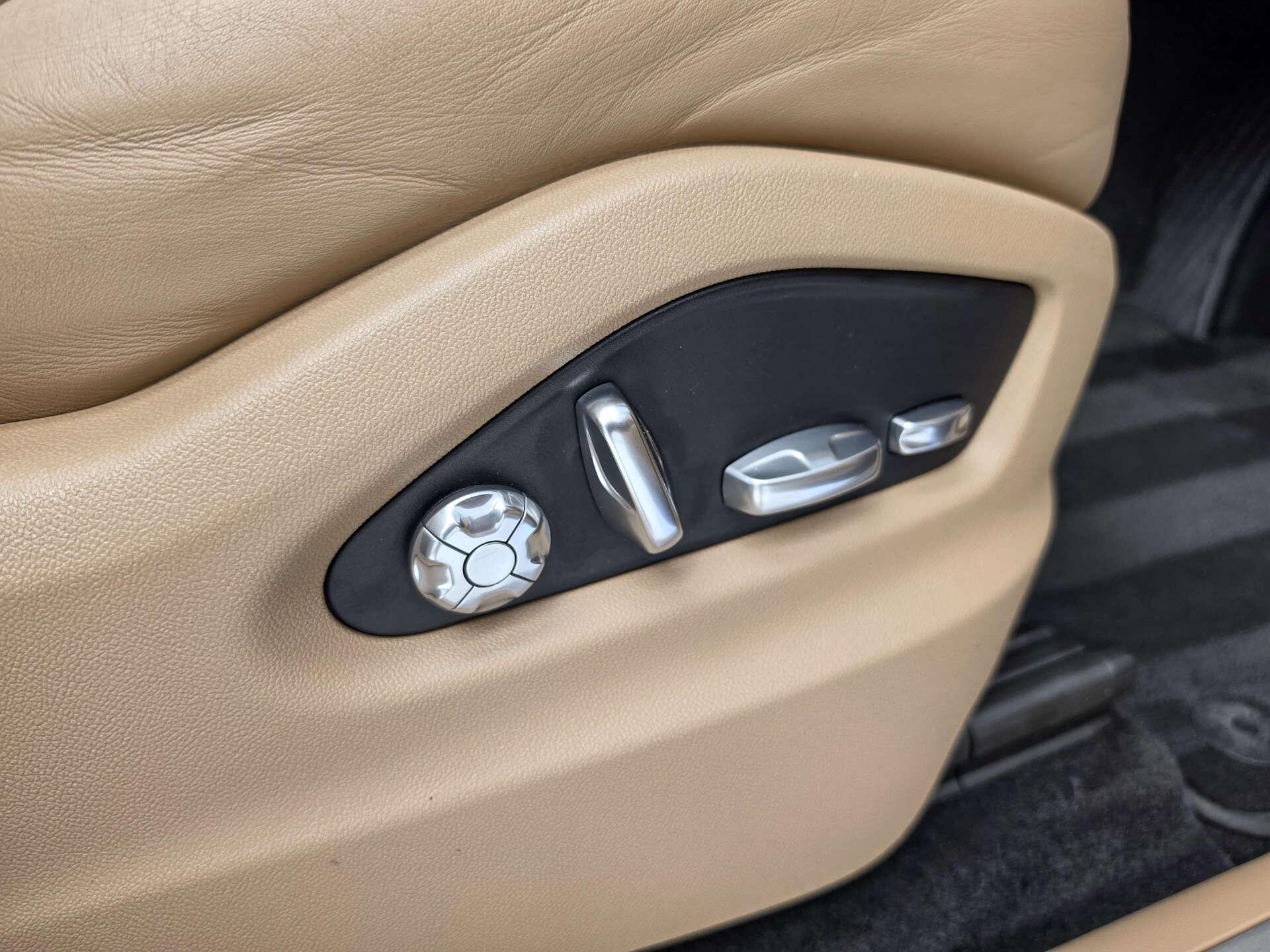 Porsche Cayenne view 30