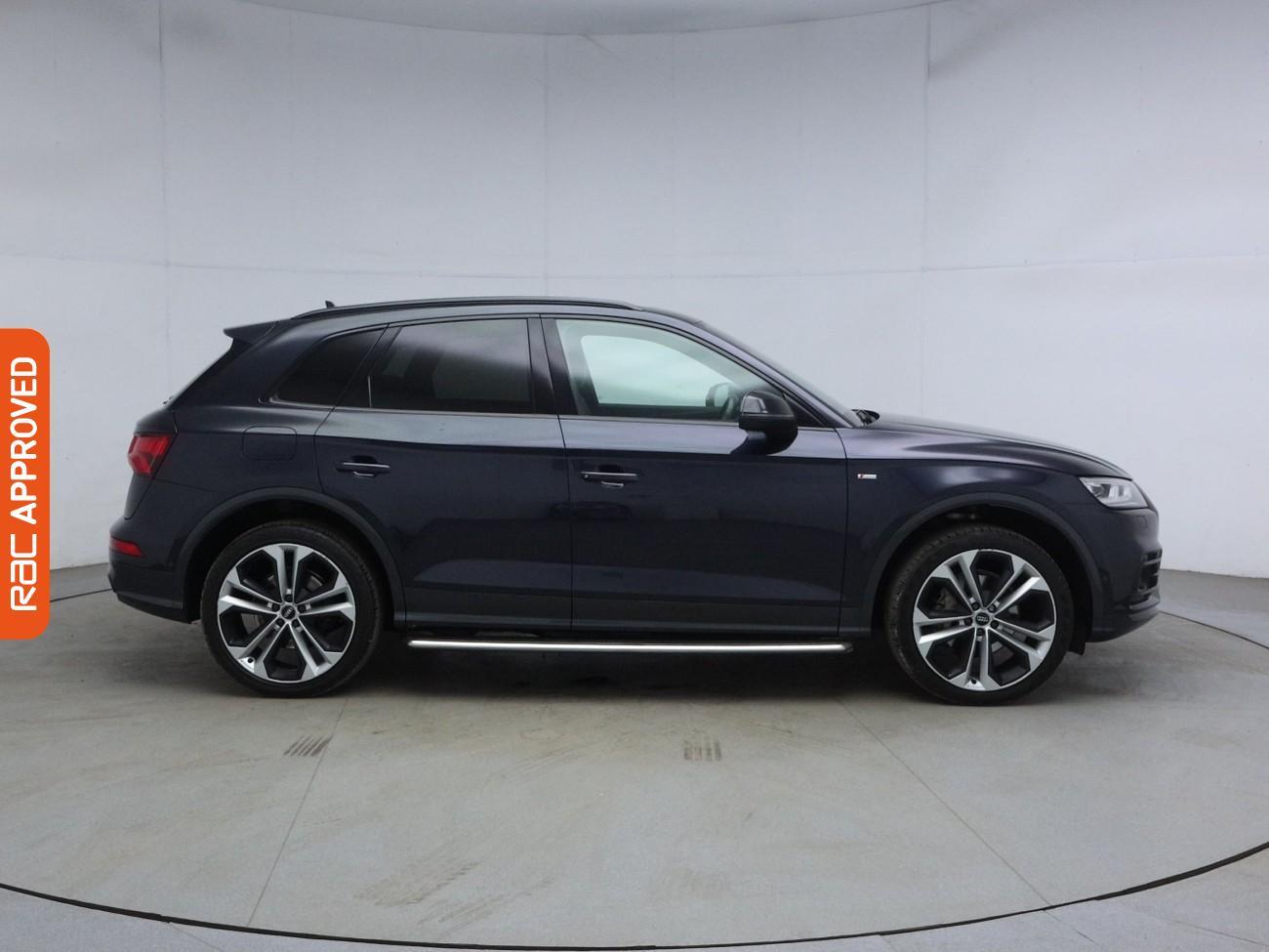 Audi Q5 view 6