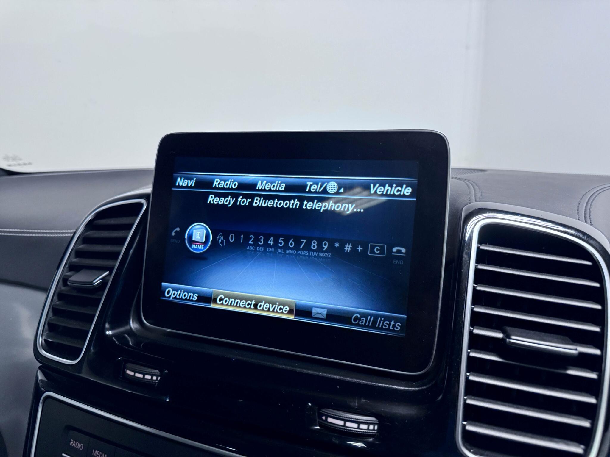 Mercedes-Benz Gle view 54