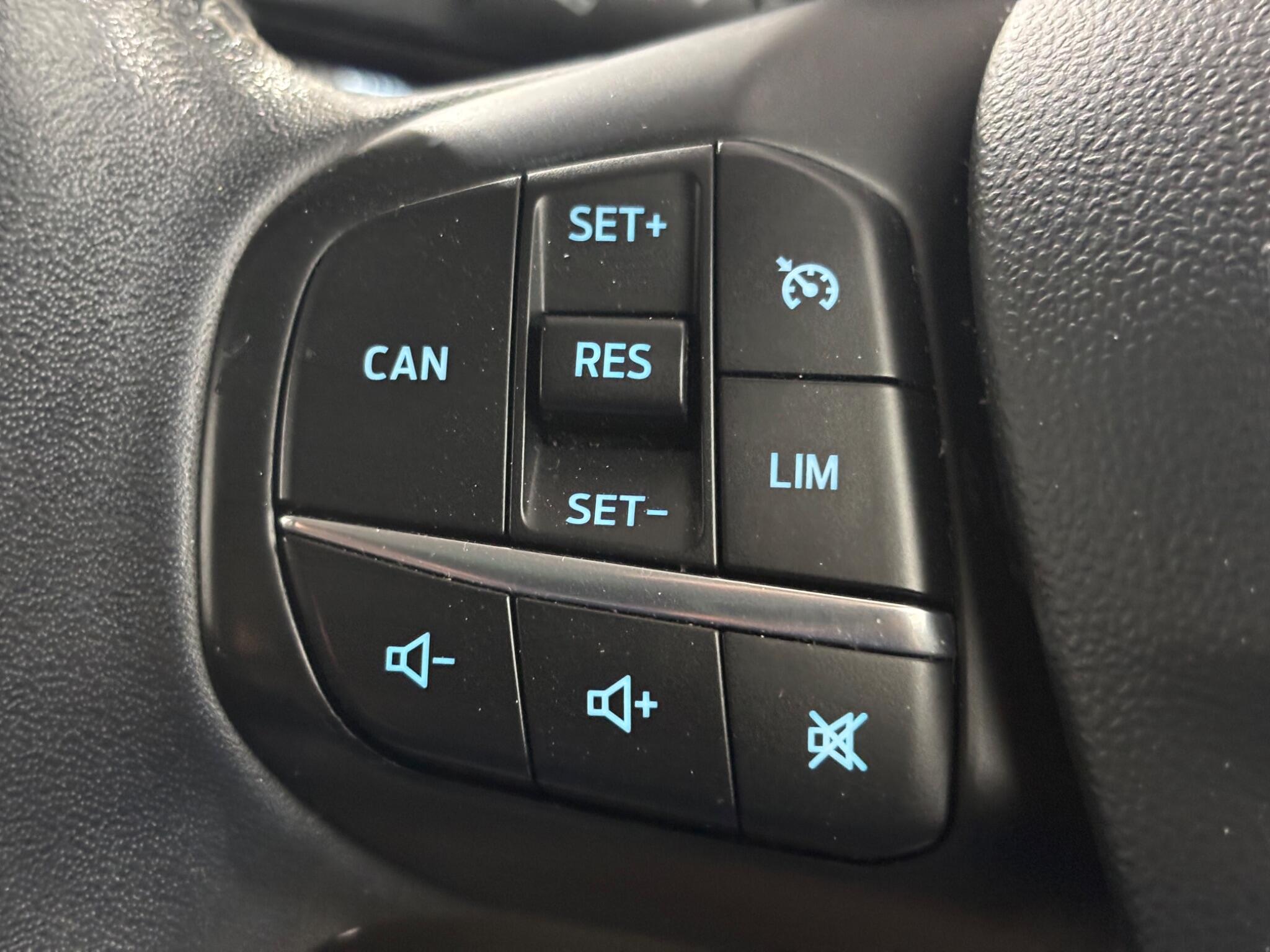 Ford Fiesta view 31