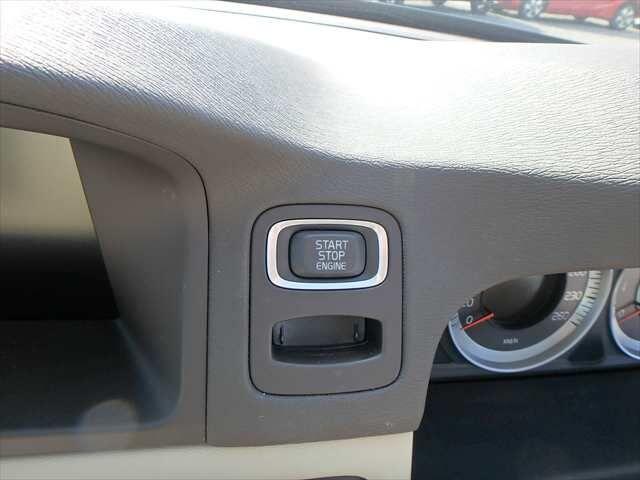 Volvo XC70 view 12