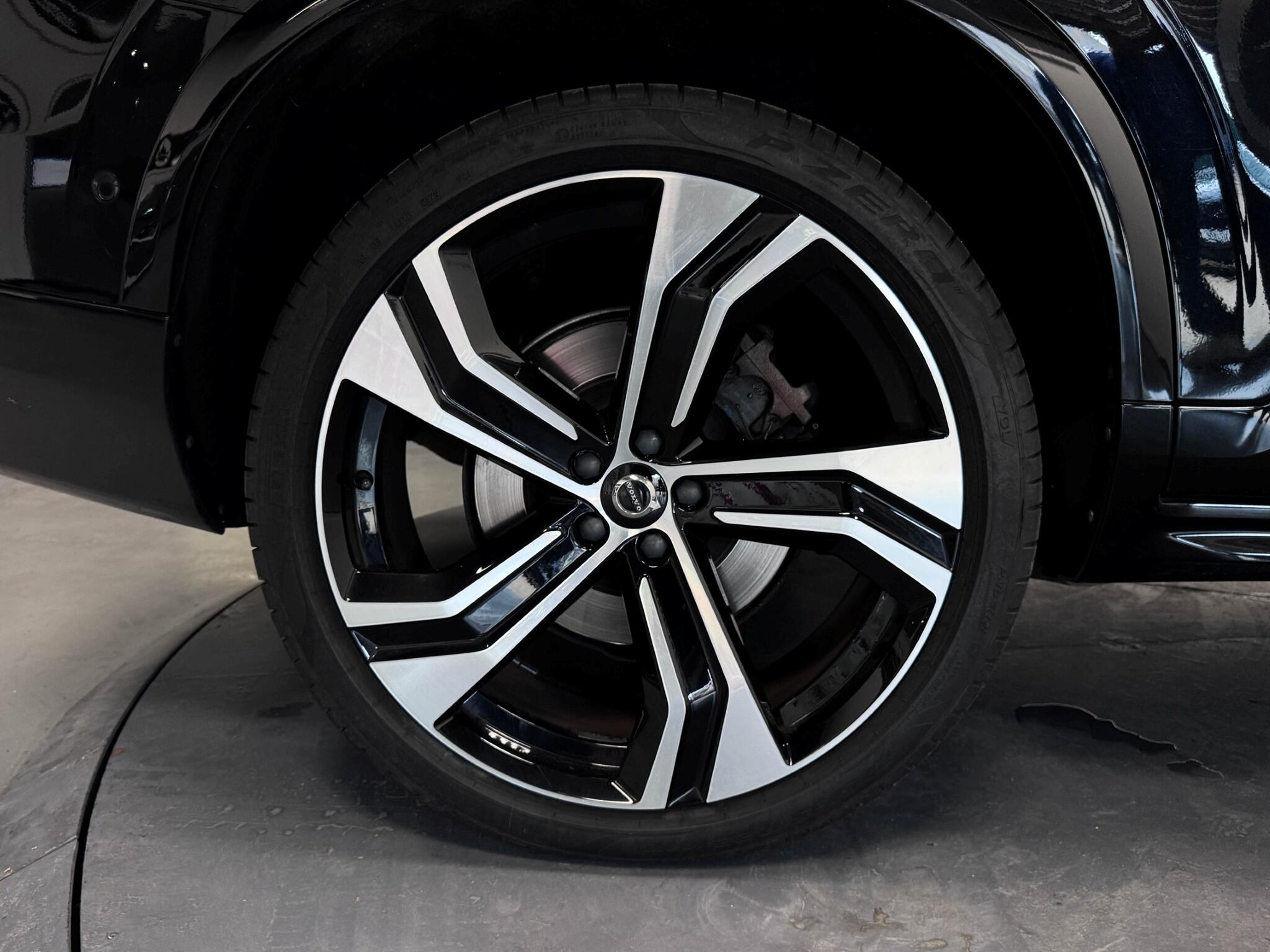 Volvo XC90 view 64
