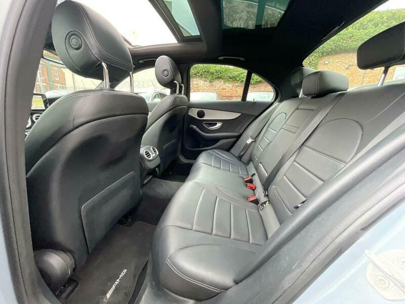 2015 Mercedes-Benz C Class image 19